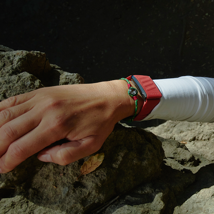 ‫Active lifestyle with Whoop Sportflex band – durable and stylish for any adventure. Buy Whoop bands in Qatar for the ultimate fitness accessory."‬
‫‬
‫"أسلوب حياة نشط مع سوار ووب سبورتفلكس – متين وأنيق لأي مغامرة. اشترِ سيور ووب في قطر للحصول على أفضل ملحق للياقة البدنية."‬